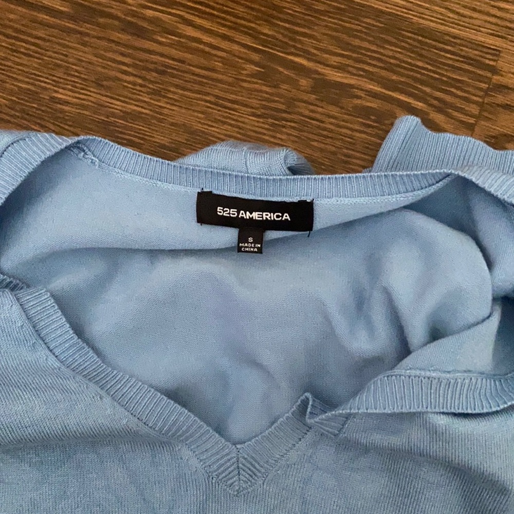 Blue 525 America v neck sweater